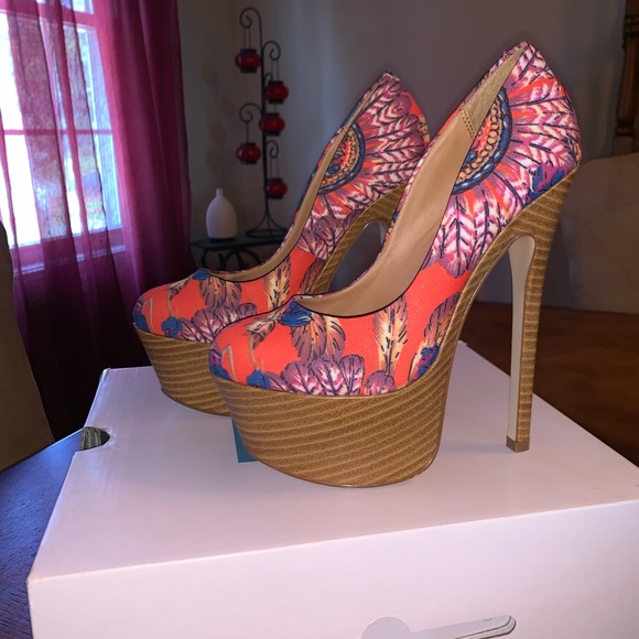 Call It Spring Soudek Plattform Heels - Picture 3 of 7